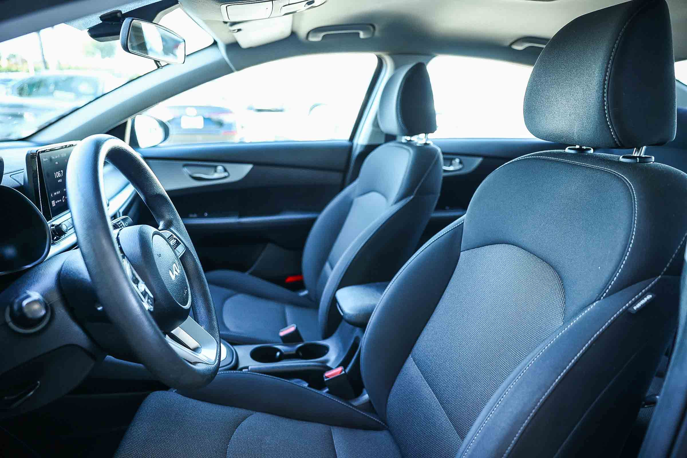 Used 2022 Kia Forte LXS image 22