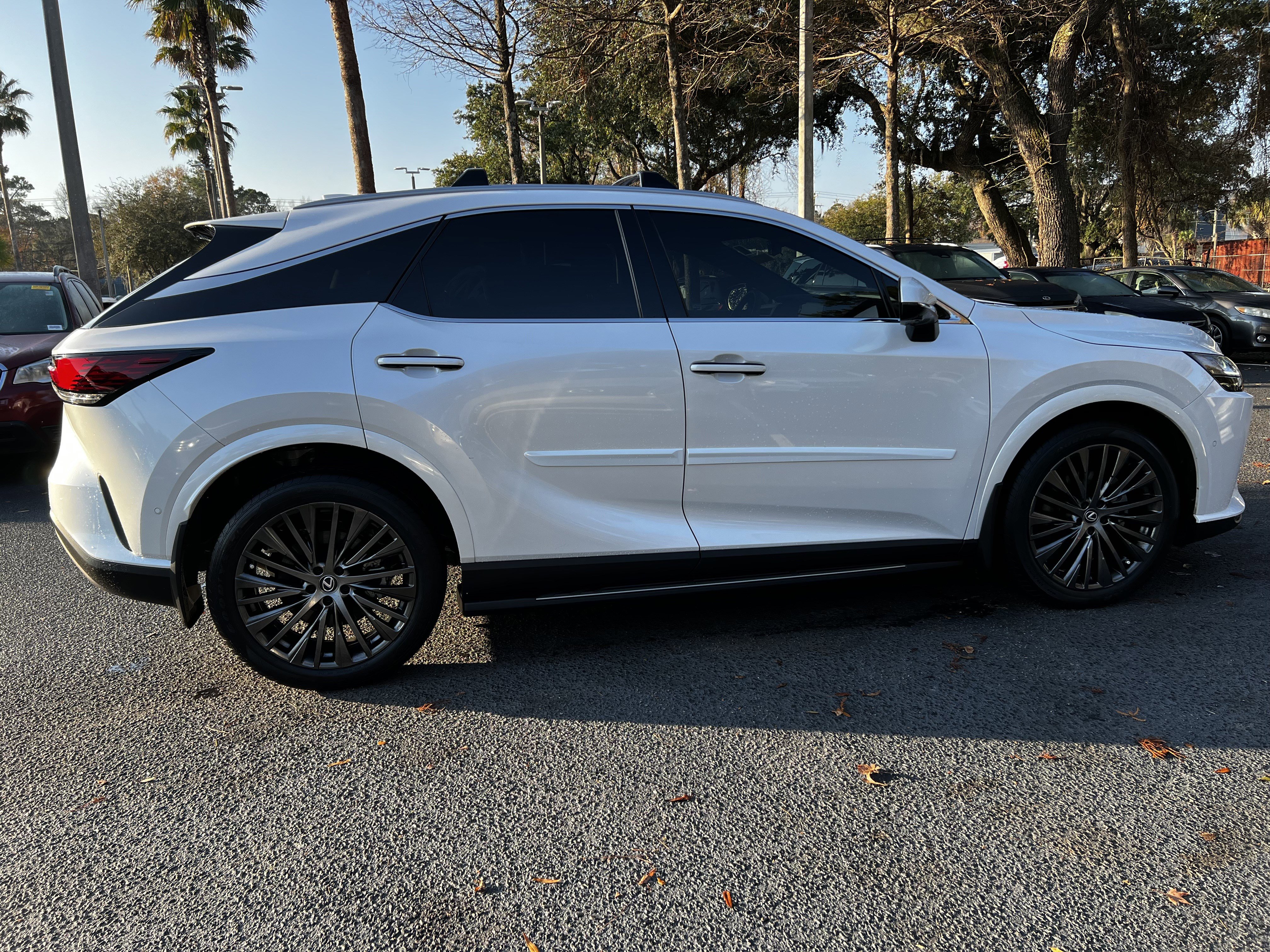 Used 2024 Lexus RX 350 FWD image 12