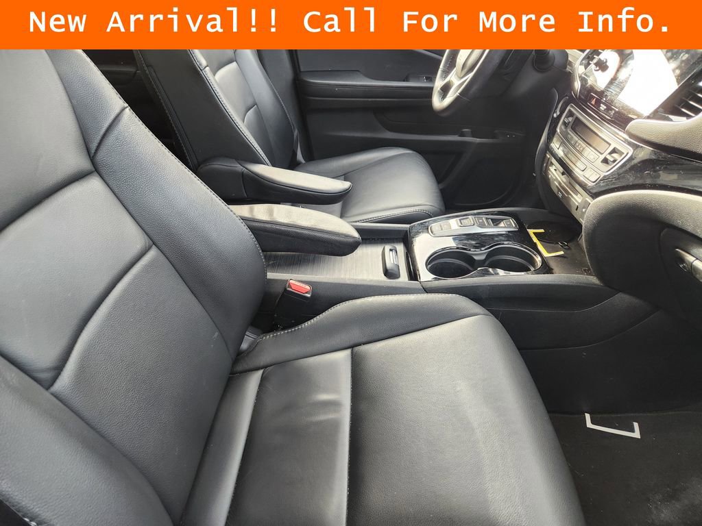 Used 2022 Honda Pilot Touring image 10