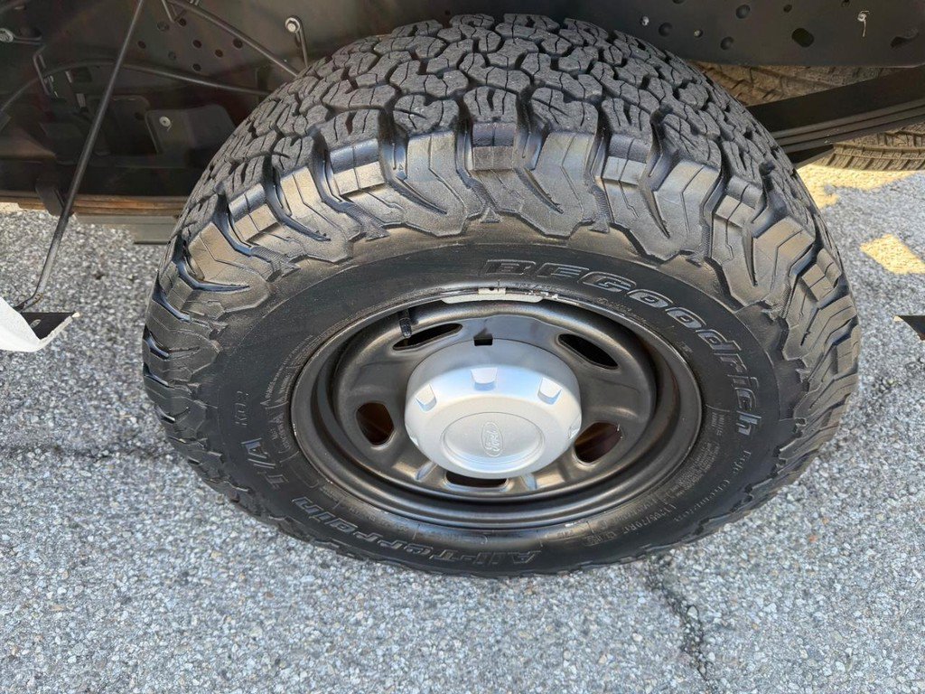 Used 2011 Ford F250 XL w/ PWR Equipment Group RWD image 40