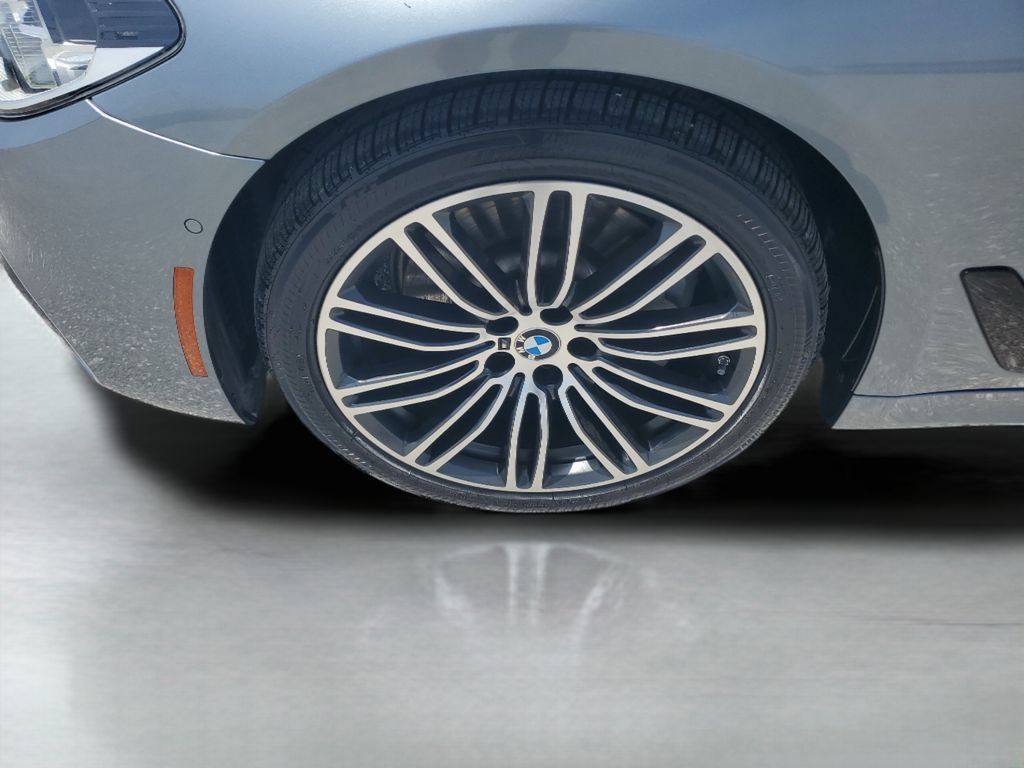 Used 2018 BMW 540i RWD image 26