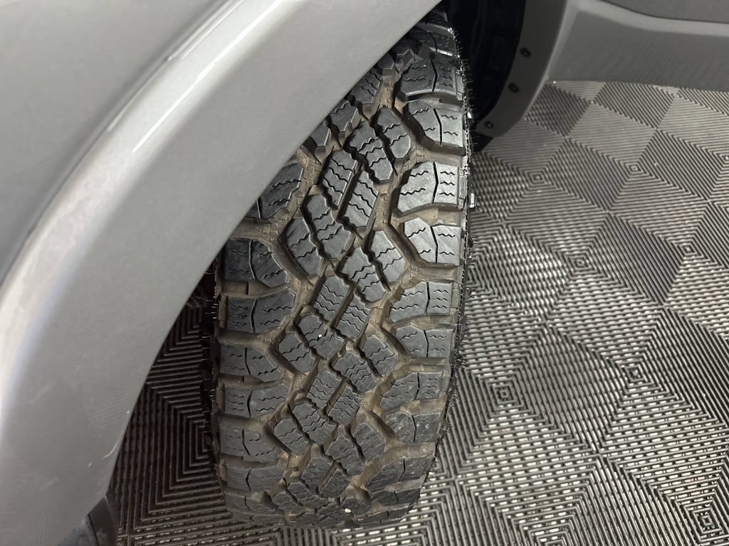 Used 2025 RAM 1500 Classic Warlock AWD/4WD image 35