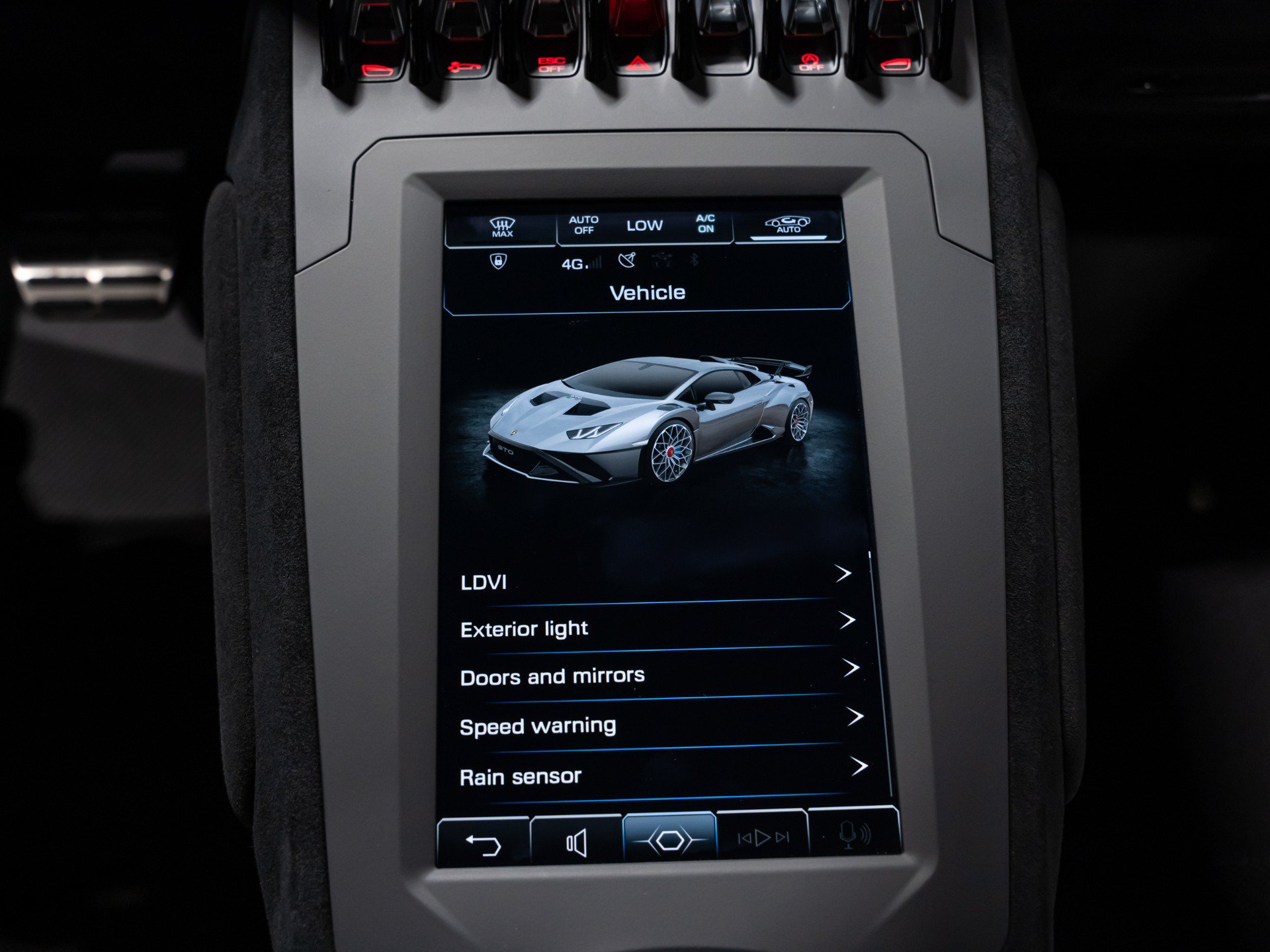 Used 2022 Lamborghini Huracan STO RWD image 60