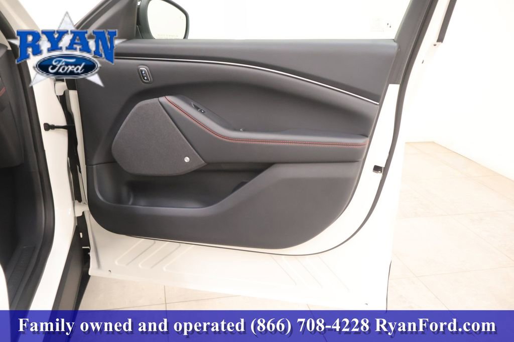 New 2025 Ford Mustang Mach-E Premium image 15