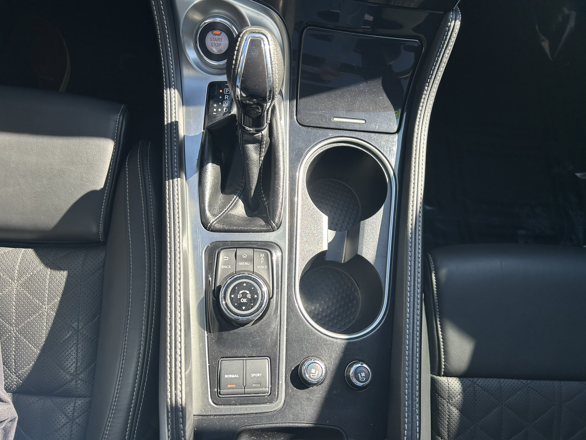 Used 2016 Nissan Maxima Platinum FWD image 16