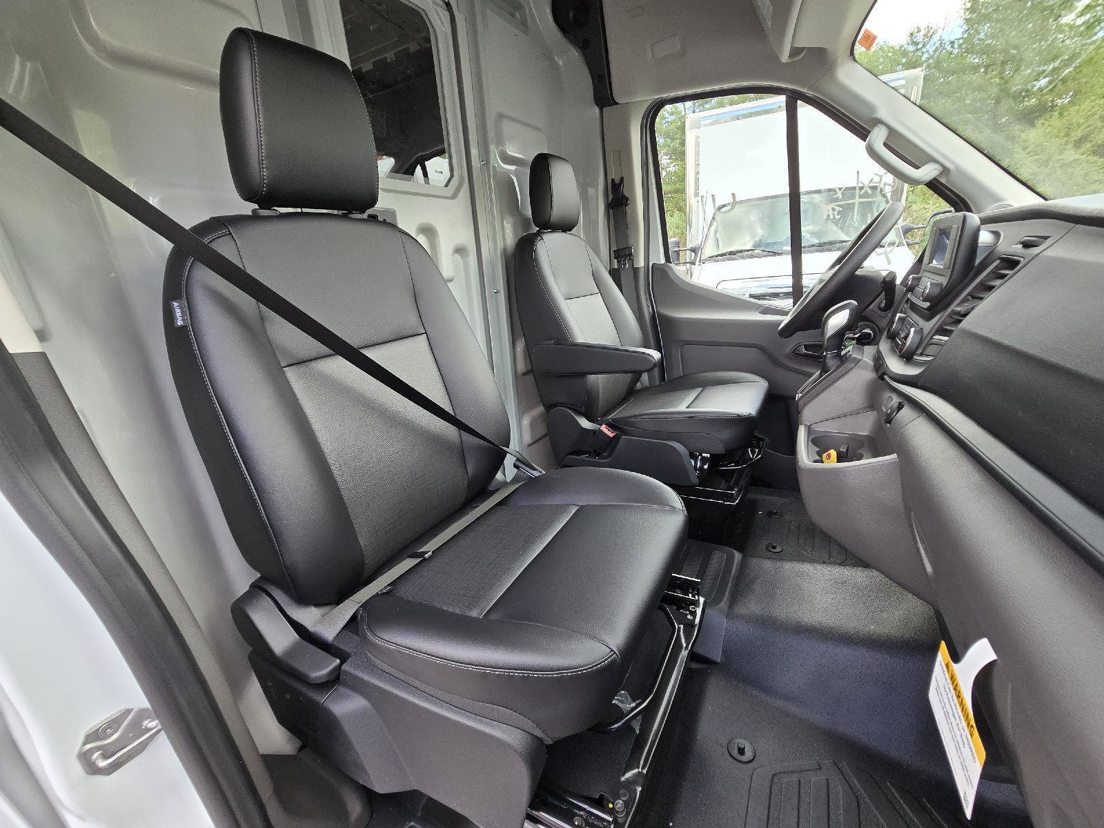 New 2025 Ford Transit 250 AWD w/ Exterior Upgrade Package image 15