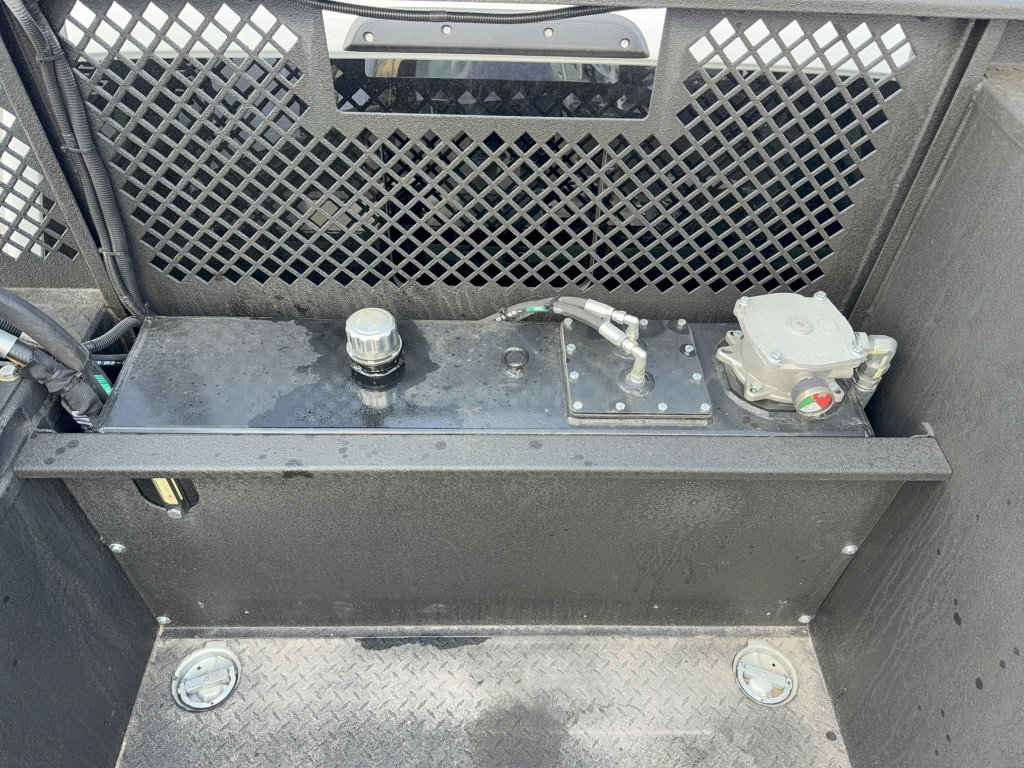 New 2026 Ford F550 4x4 SuperCab Super Duty image 18