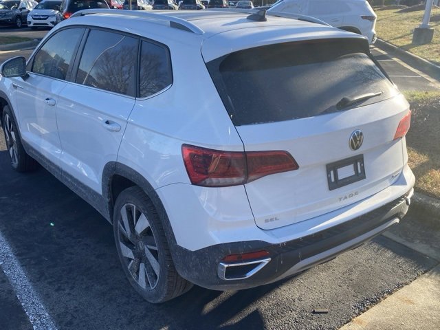 Certified 2024 Volkswagen Taos SEL image 10