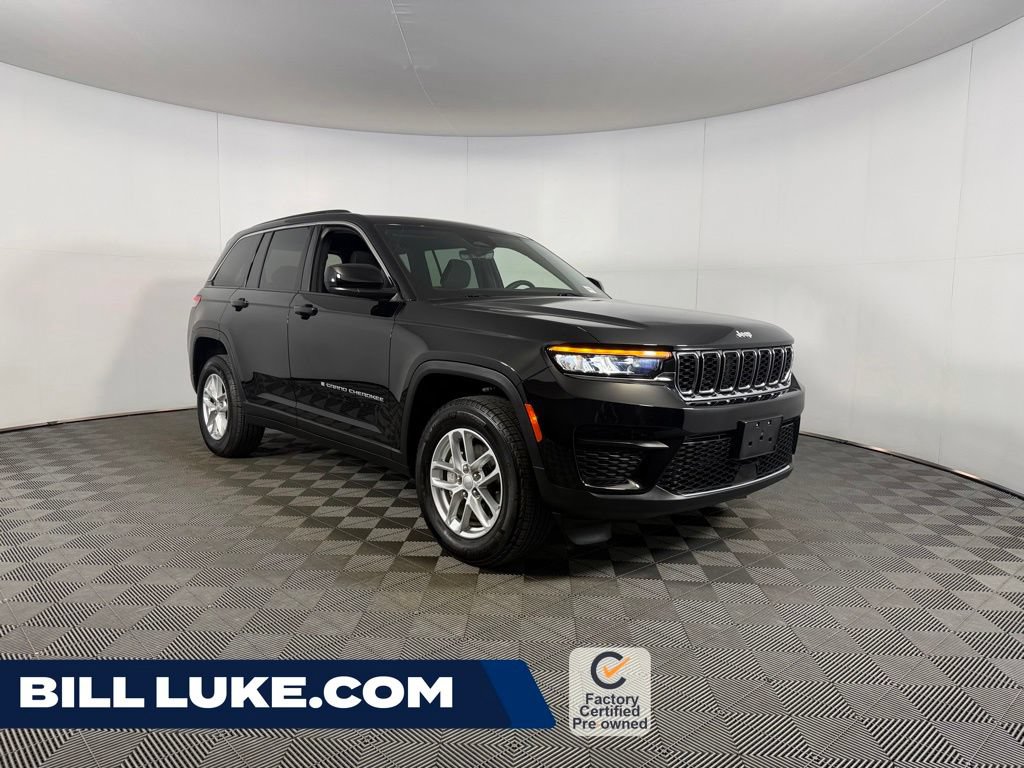 Certified 2025 Jeep Grand Cherokee Laredo X RWD image 1