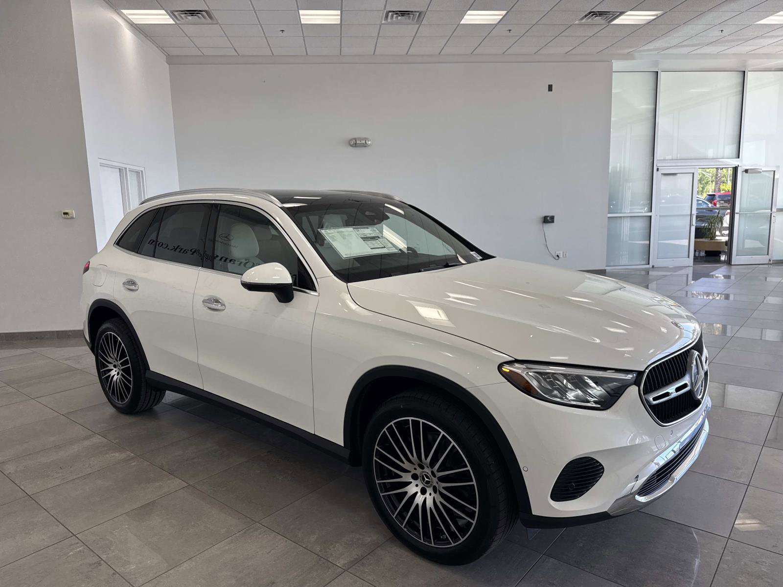 New 2026 Mercedes-Benz GLC 300 image 3