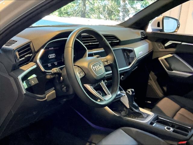 Used 2025 Audi Q3 2.0T Premium Plus w/ Premium Plus Package AWD/4WD image 5