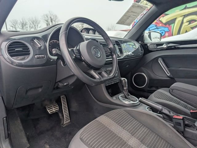 Used 2013 Volkswagen Beetle 2.0T FWD image 8