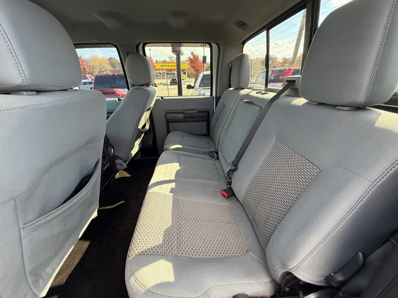 Used 2016 Ford F250 XLT w/ XLT Premium Package image 9