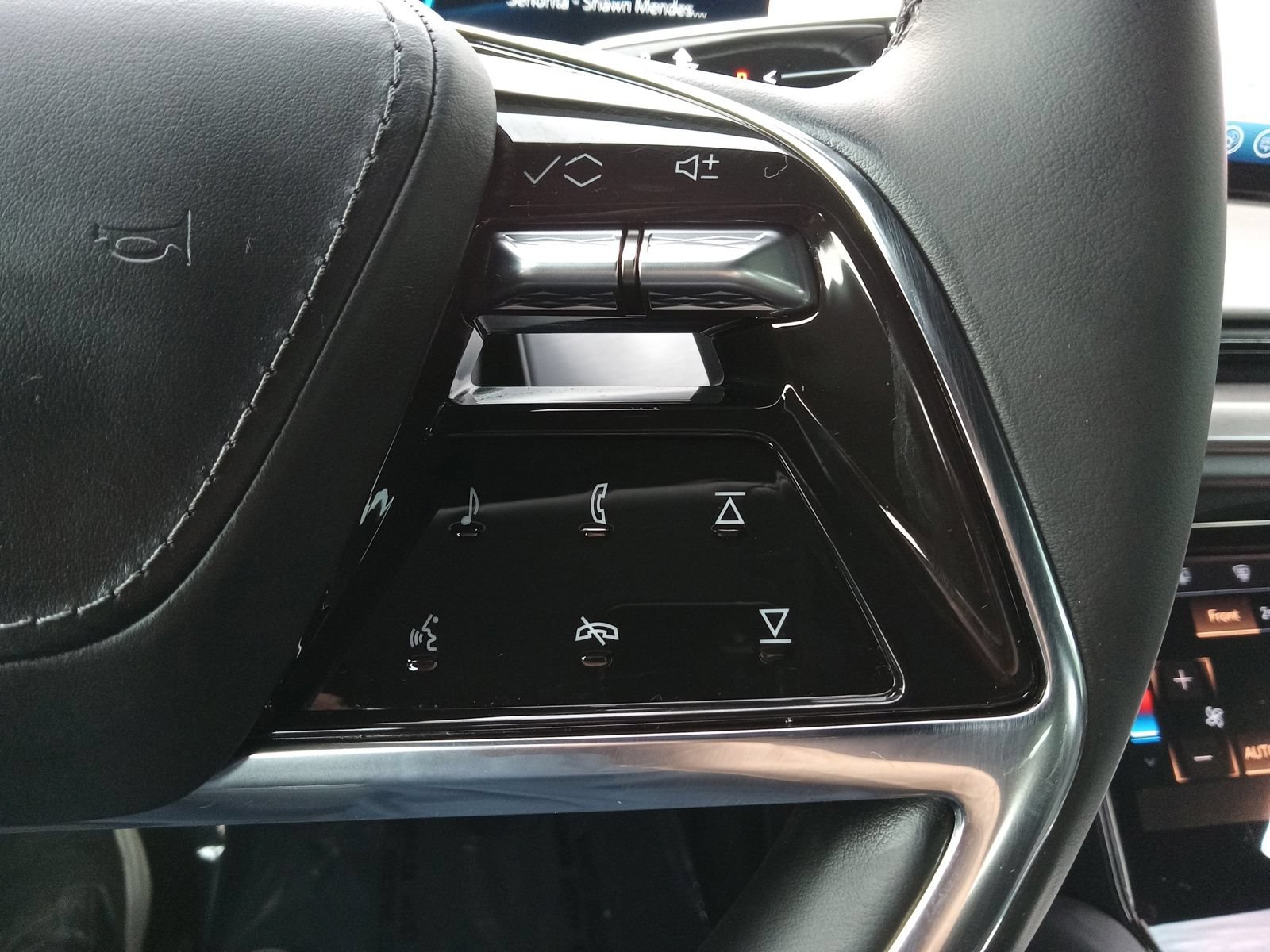 New 2026 Cadillac Vistiq Sport AWD/4WD image 21