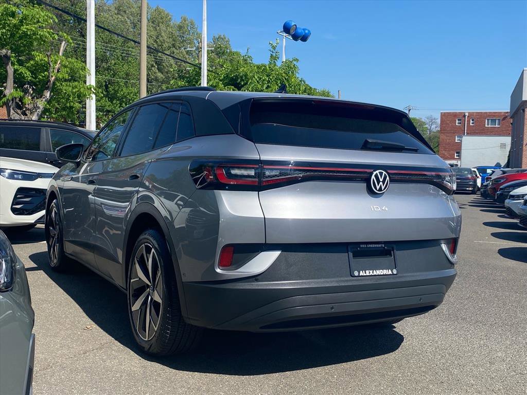 Used 2023 Volkswagen ID.4 Pro S image 5
