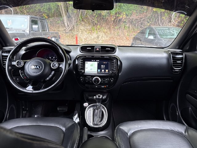Used 2015 Kia Soul + w/ Primo Package FWD image 11