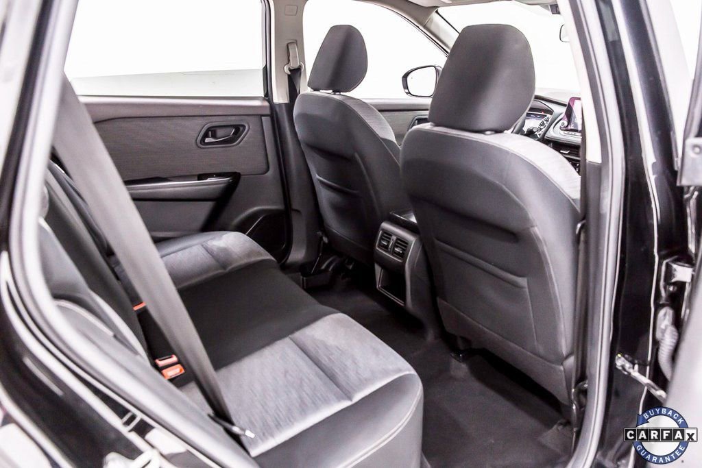 Used 2021 Nissan Rogue S image 31