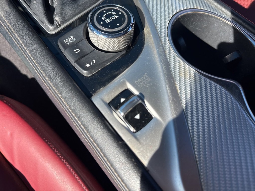 Used 2017 INFINITI Q60 Red Sport 400 image 36