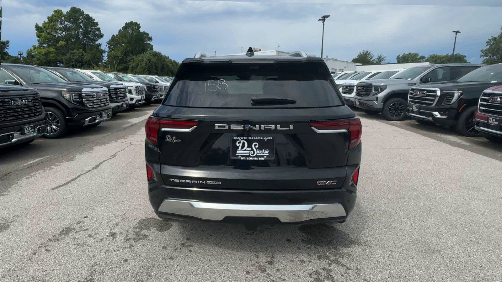 New 2027 GMC Terrain Denali AWD/4WD image 8