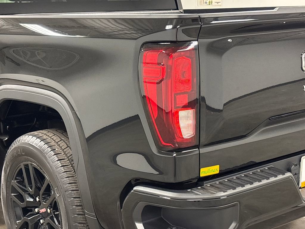 Used 2025 GMC Sierra 1500 Elevation w/ LPO, Elevation Black Package RWD image 17
