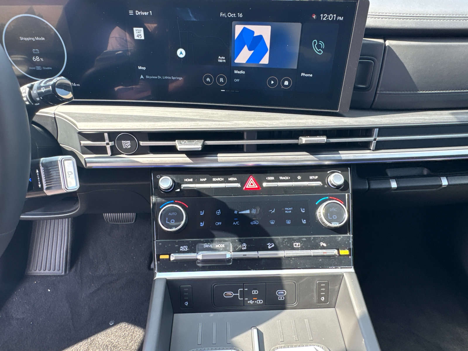 New 2027 Hyundai Santa Fe Limited FWD image 29
