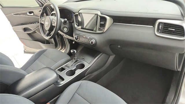 Used 2017 Kia Sorento LX image 26