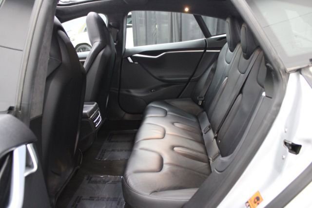 Used 2015 Tesla Model S 85 RWD image 21