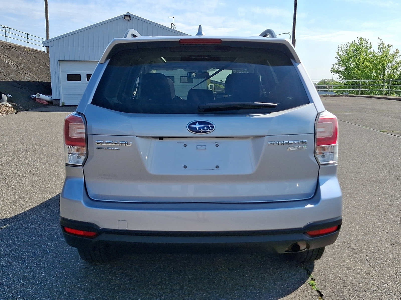 Used 2017 Subaru Forester 2.5i Premium w/ All-Weather Package AWD/4WD image 5