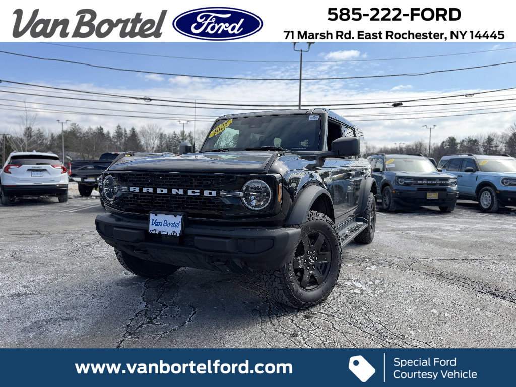Used 2025 Ford Bronco Big Bend AWD/4WD image 1