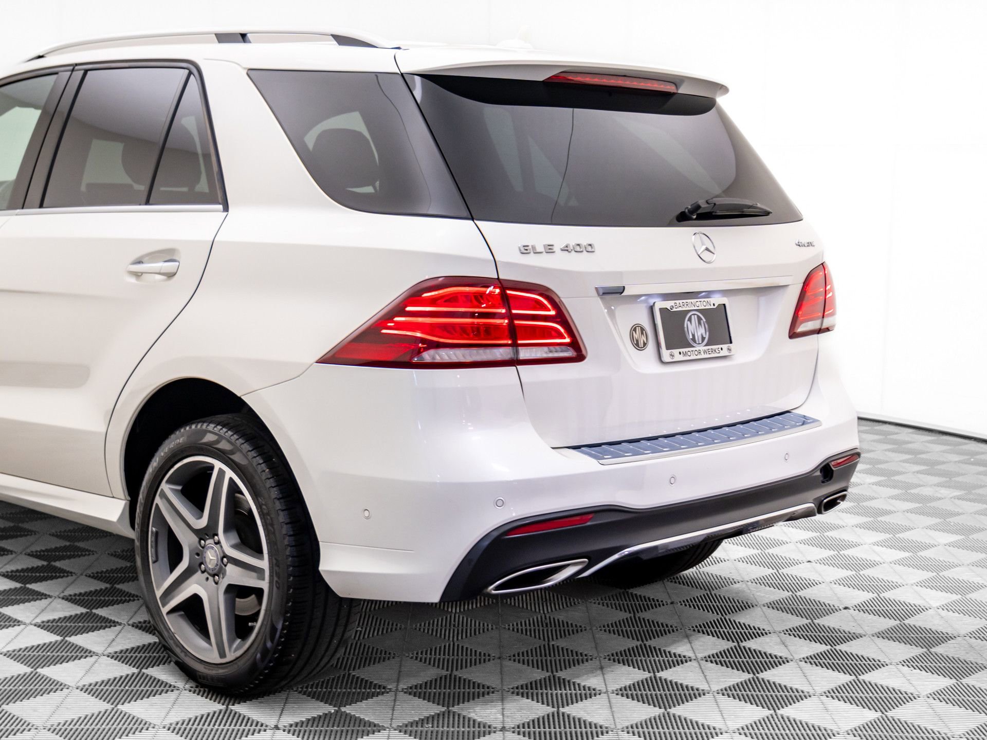 Used 2017 Mercedes-Benz GLE 400 4MATIC image 36