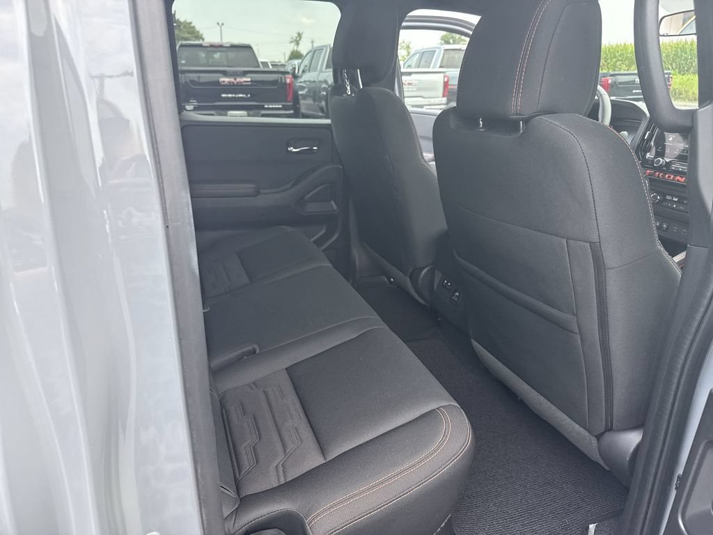 Used 2025 Nissan Frontier PRO-4X w/ Pro Convenience Package AWD/4WD image 34