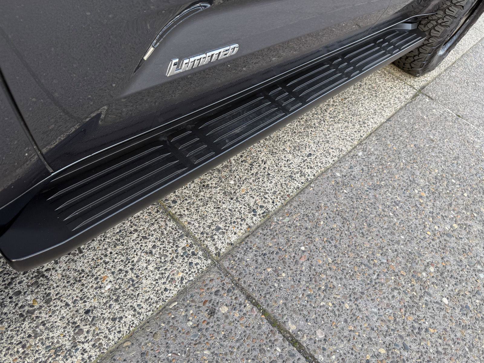 Used 2023 Toyota Sequoia Limited image 10