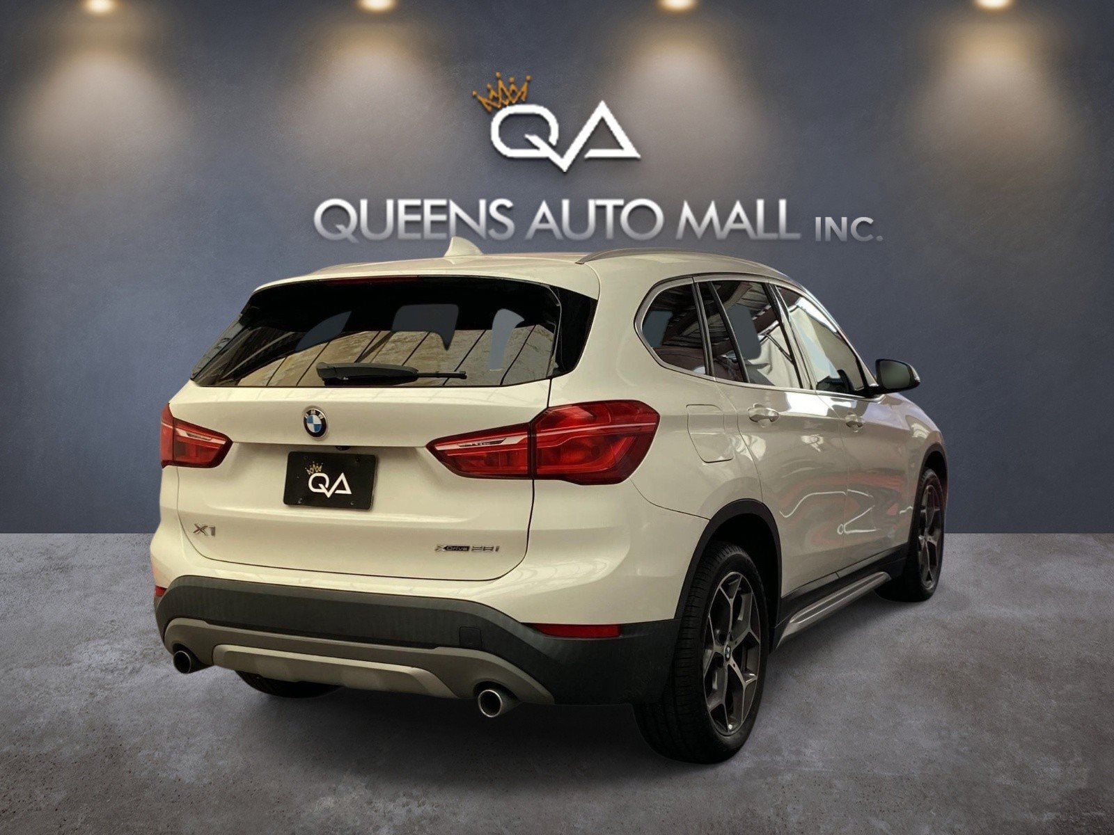 Used 2018 BMW X1 xDrive28i w/ Convenience Package AWD/4WD image 6