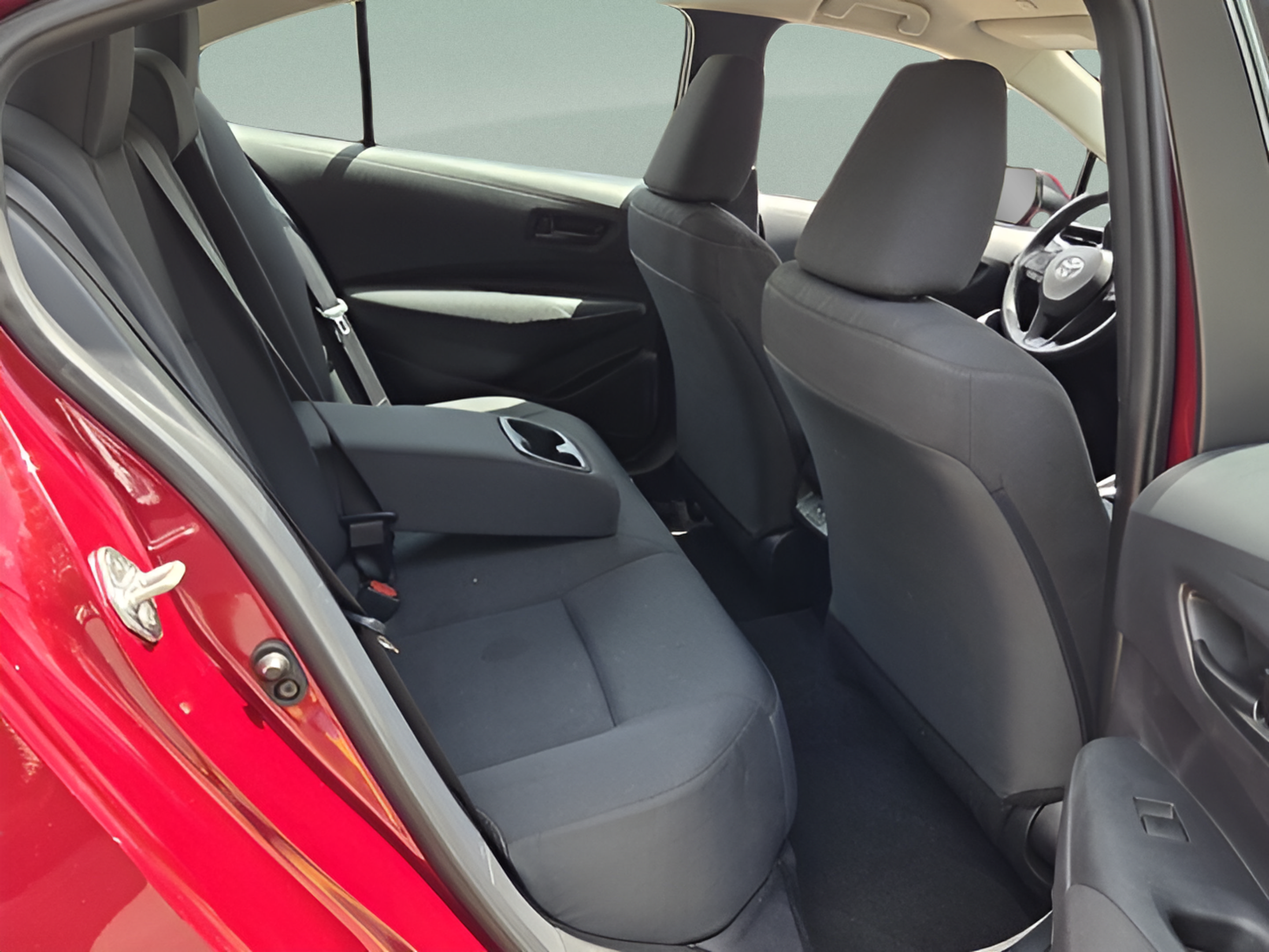 Used 2025 Toyota Corolla LE FWD image 14