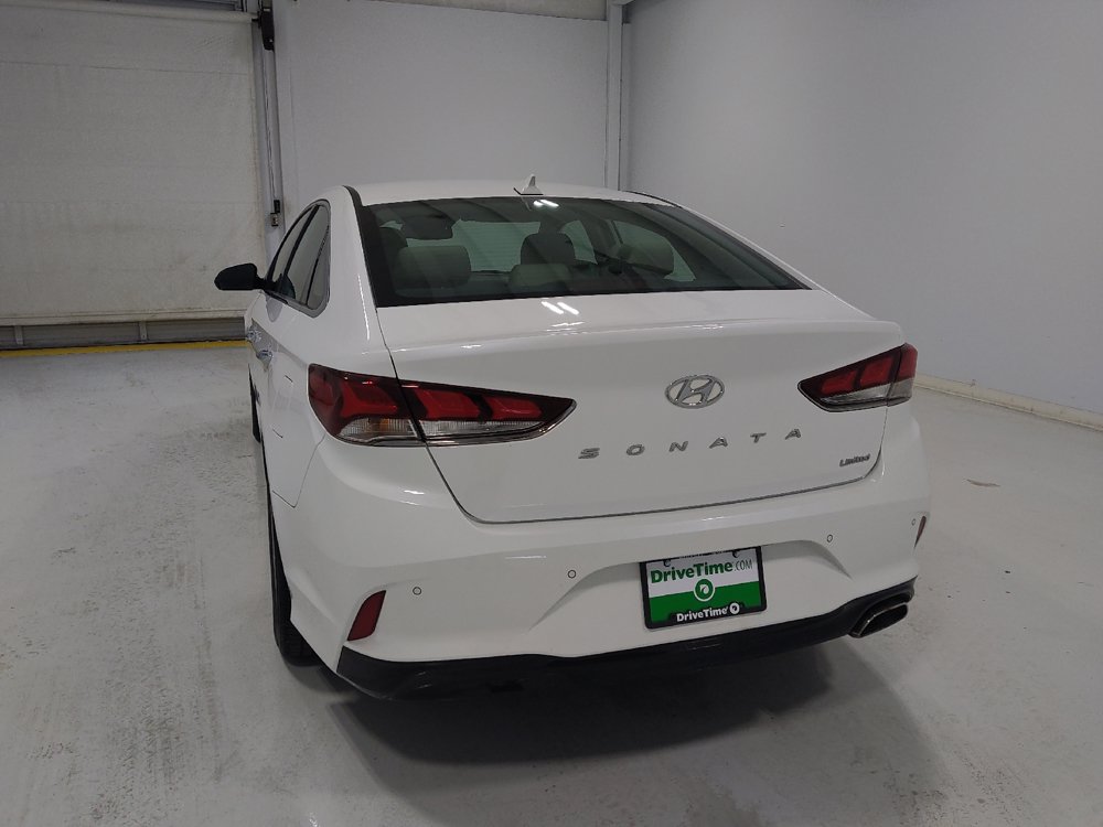 Used 2018 Hyundai Sonata Limited w/ Limited Ultimate Package 03 FWD image 6