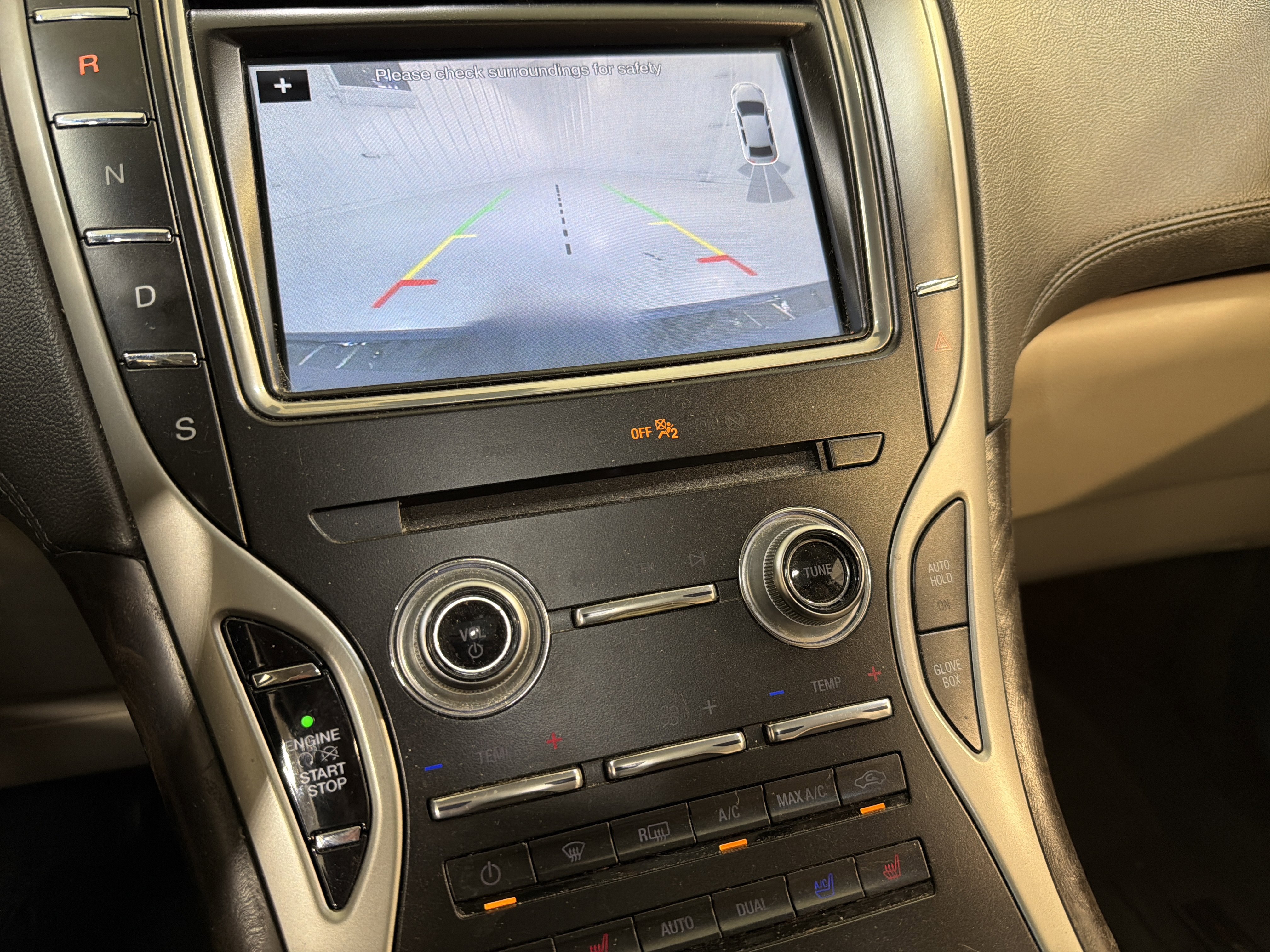 Used 2018 Lincoln MKX Reserve w/ Lincoln MKX Climate Package image 19