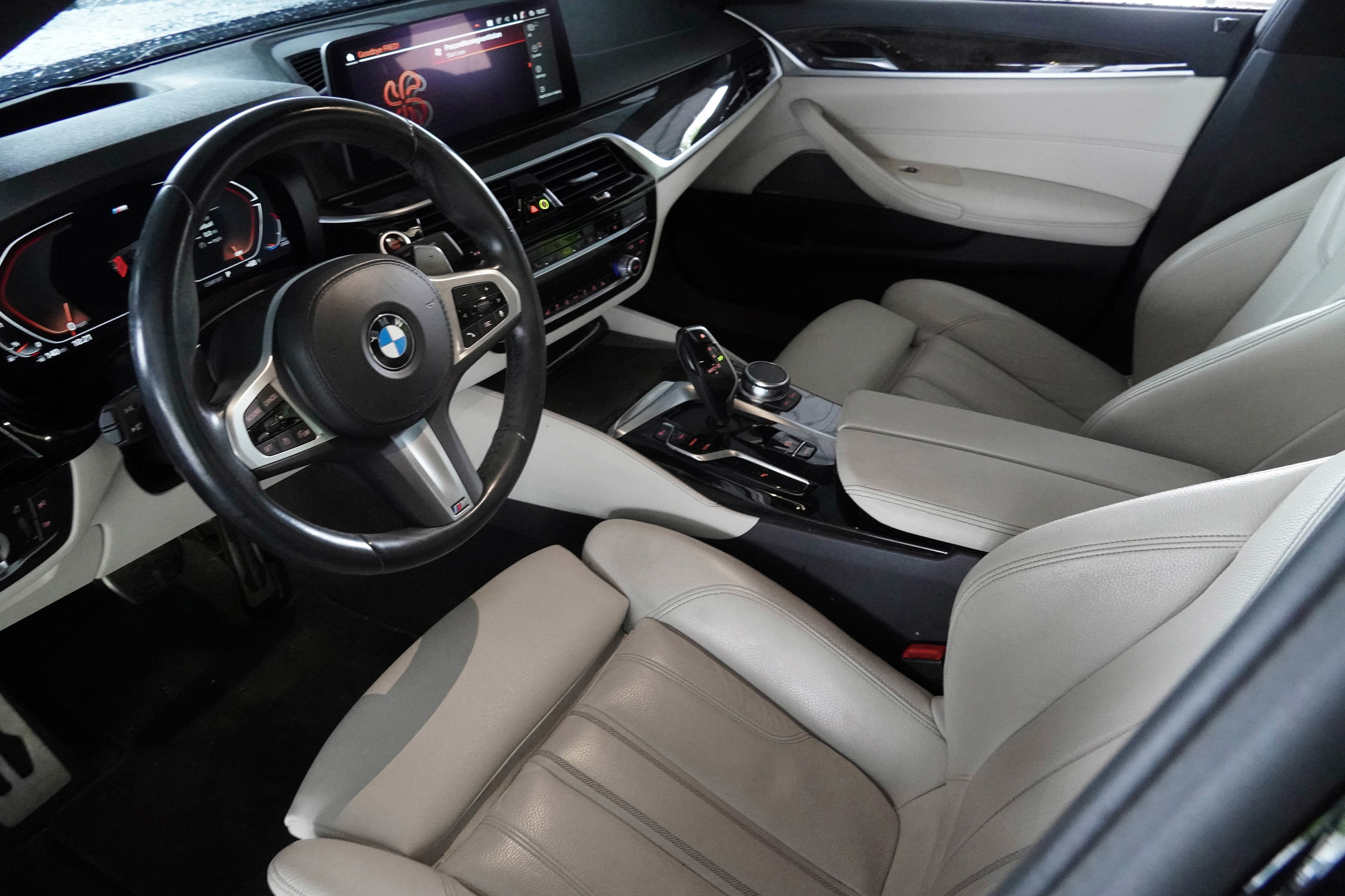 Certified 2023 BMW 540i w/ M Sport Package RWD image 9