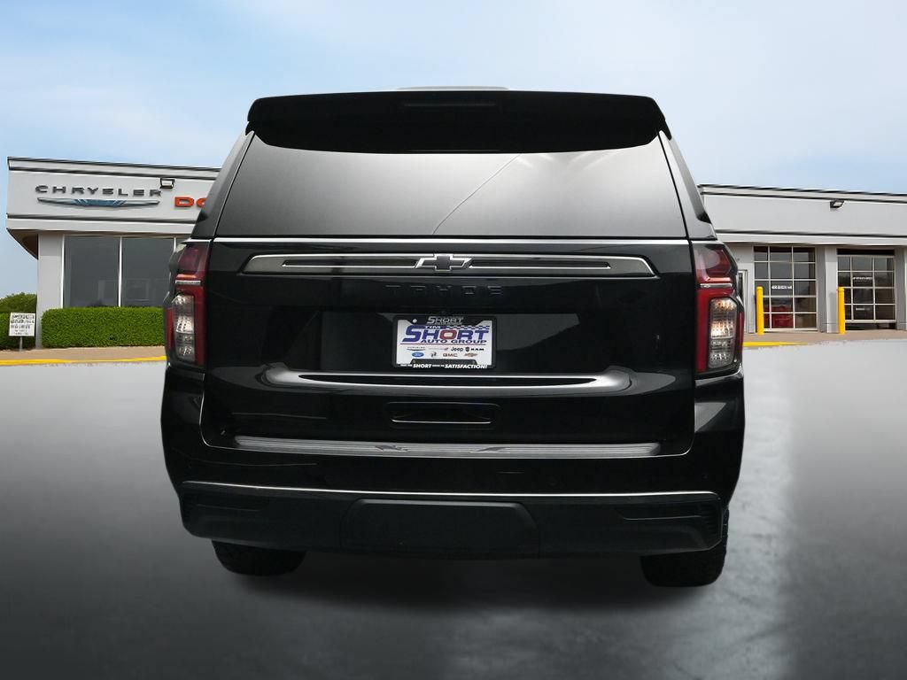 Used 2022 Chevrolet Tahoe Z71 w/ Luxury Package AWD/4WD image 4