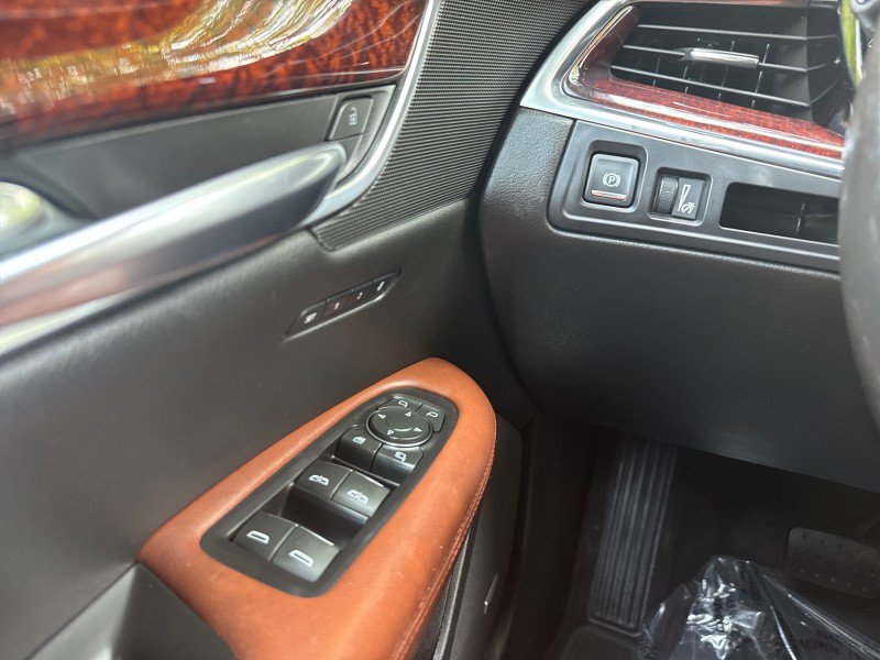 Used 2019 Cadillac XT5 Luxury AWD/4WD image 11