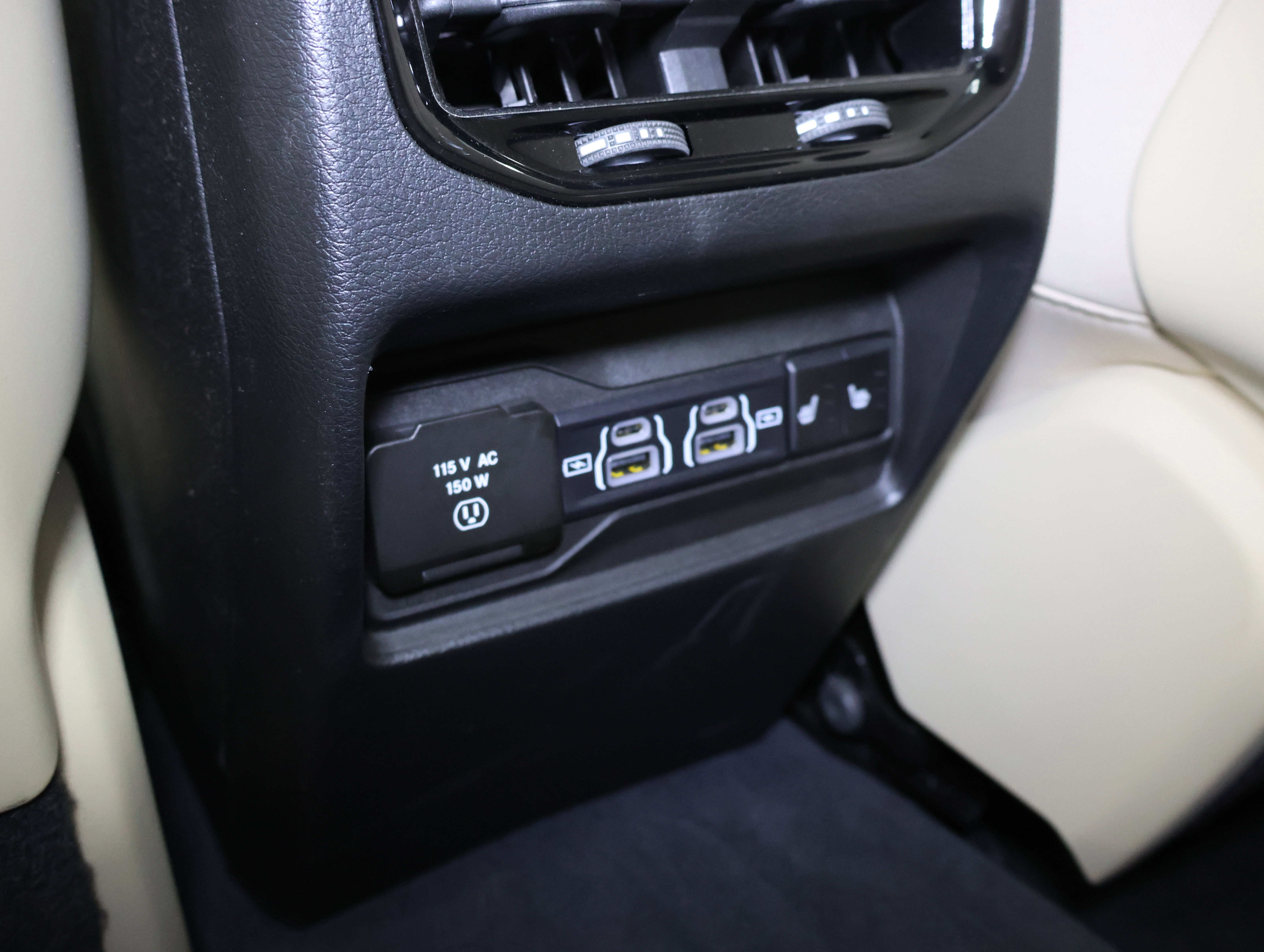 Used 2023 Jeep Grand Cherokee Limited image 36