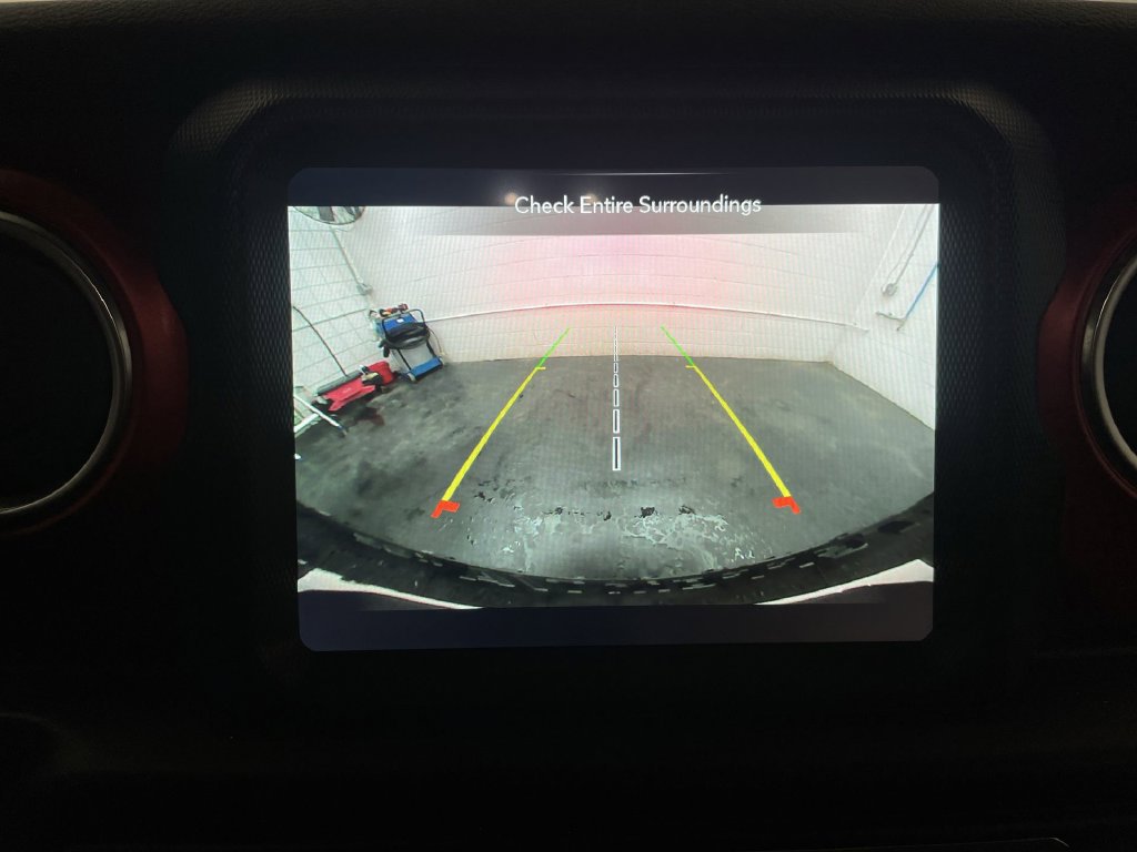 Used 2023 Jeep Wrangler Rubicon w/ Cold Weather Group AWD/4WD image 10
