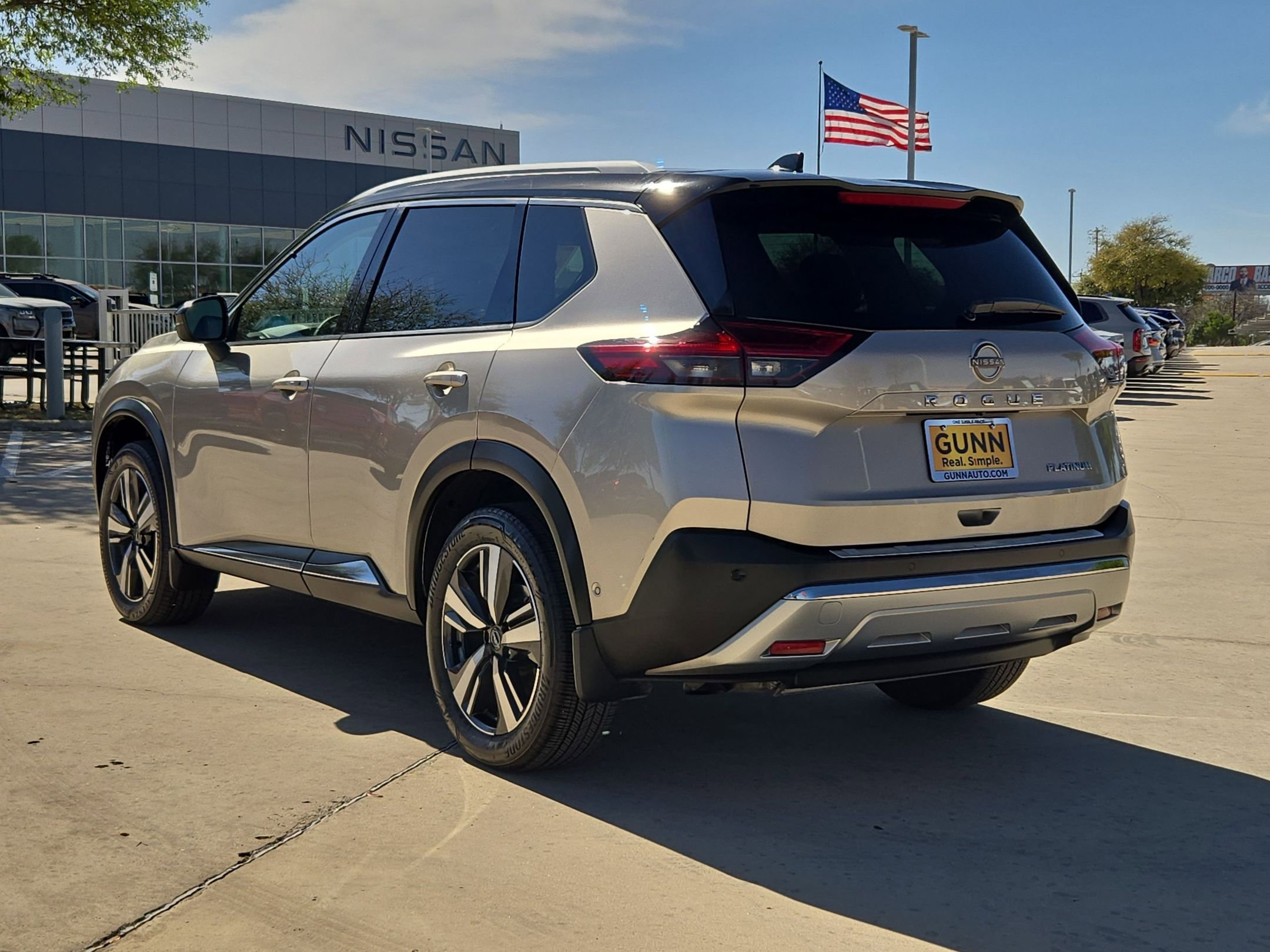 Used 2023 Nissan Rogue Platinum w/ Platinum Premium Package image 5