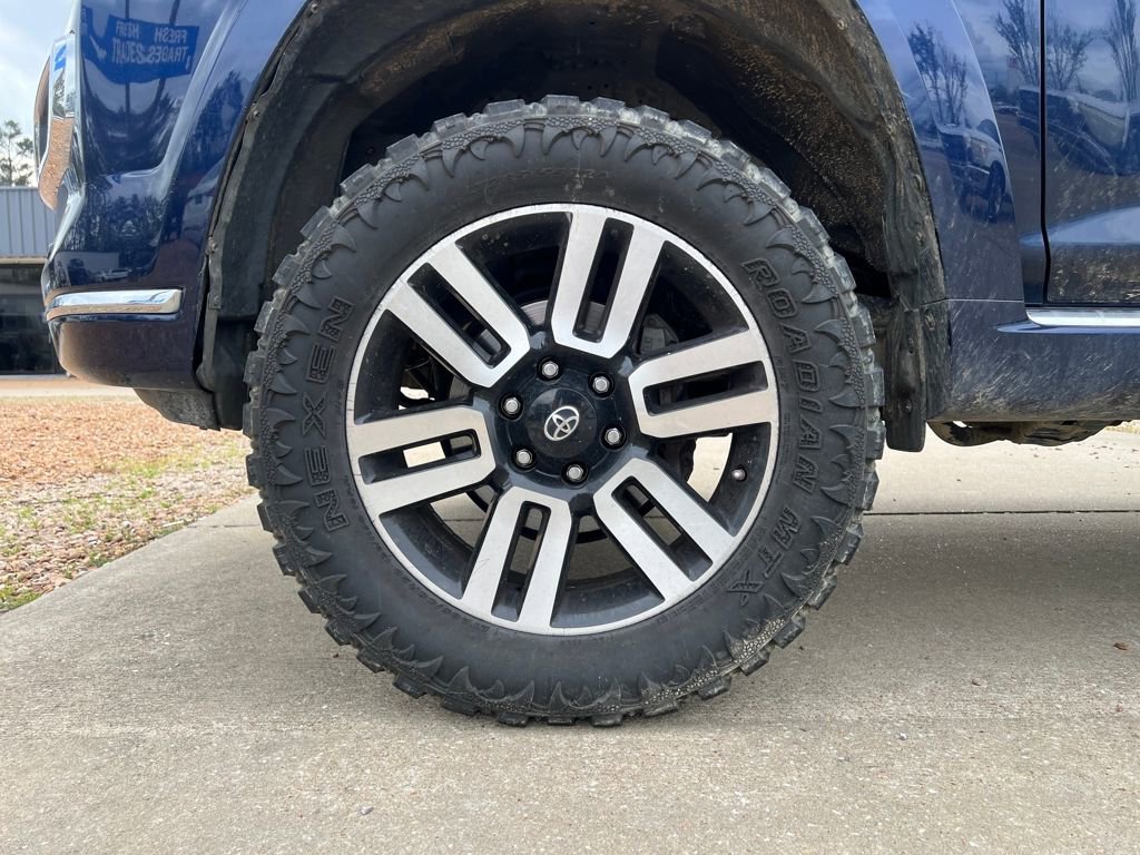 Used 2014 Toyota 4Runner Limited AWD/4WD image 24