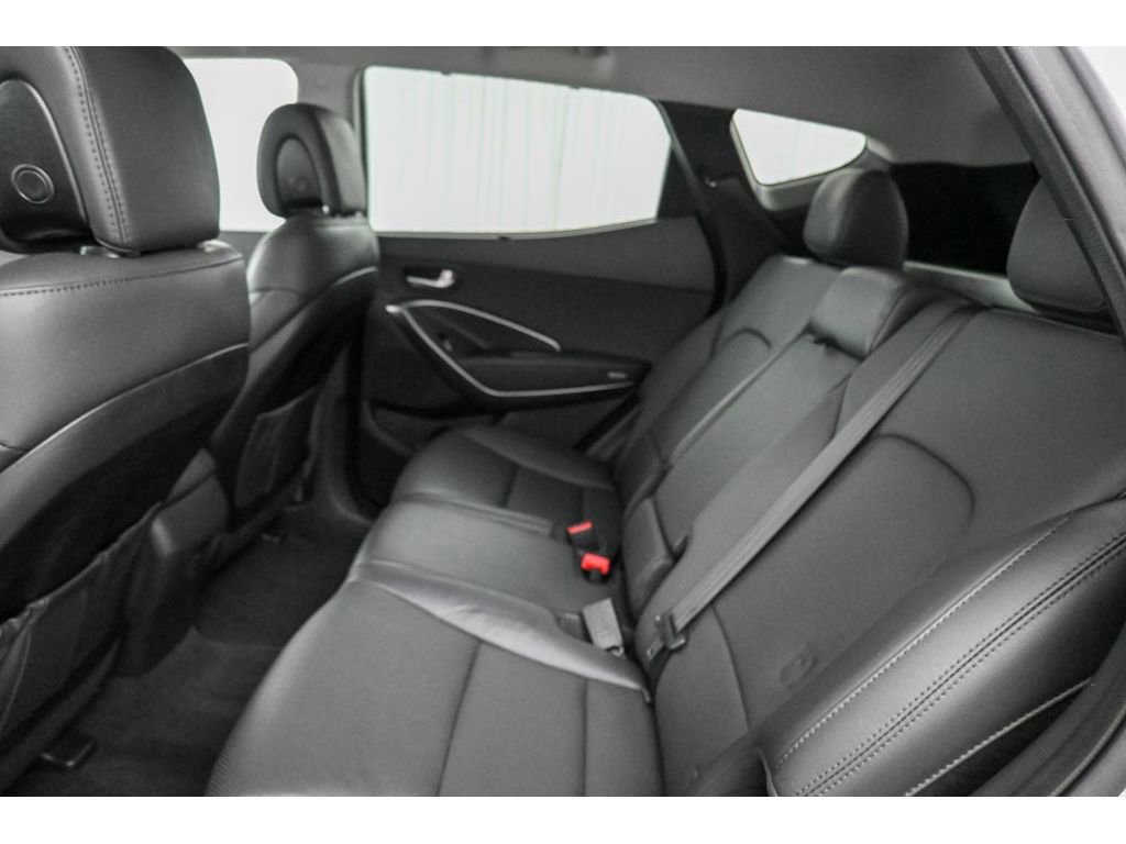 Used 2018 Hyundai Santa Fe Sport 2.0T w/ Cargo Package AWD/4WD image 25