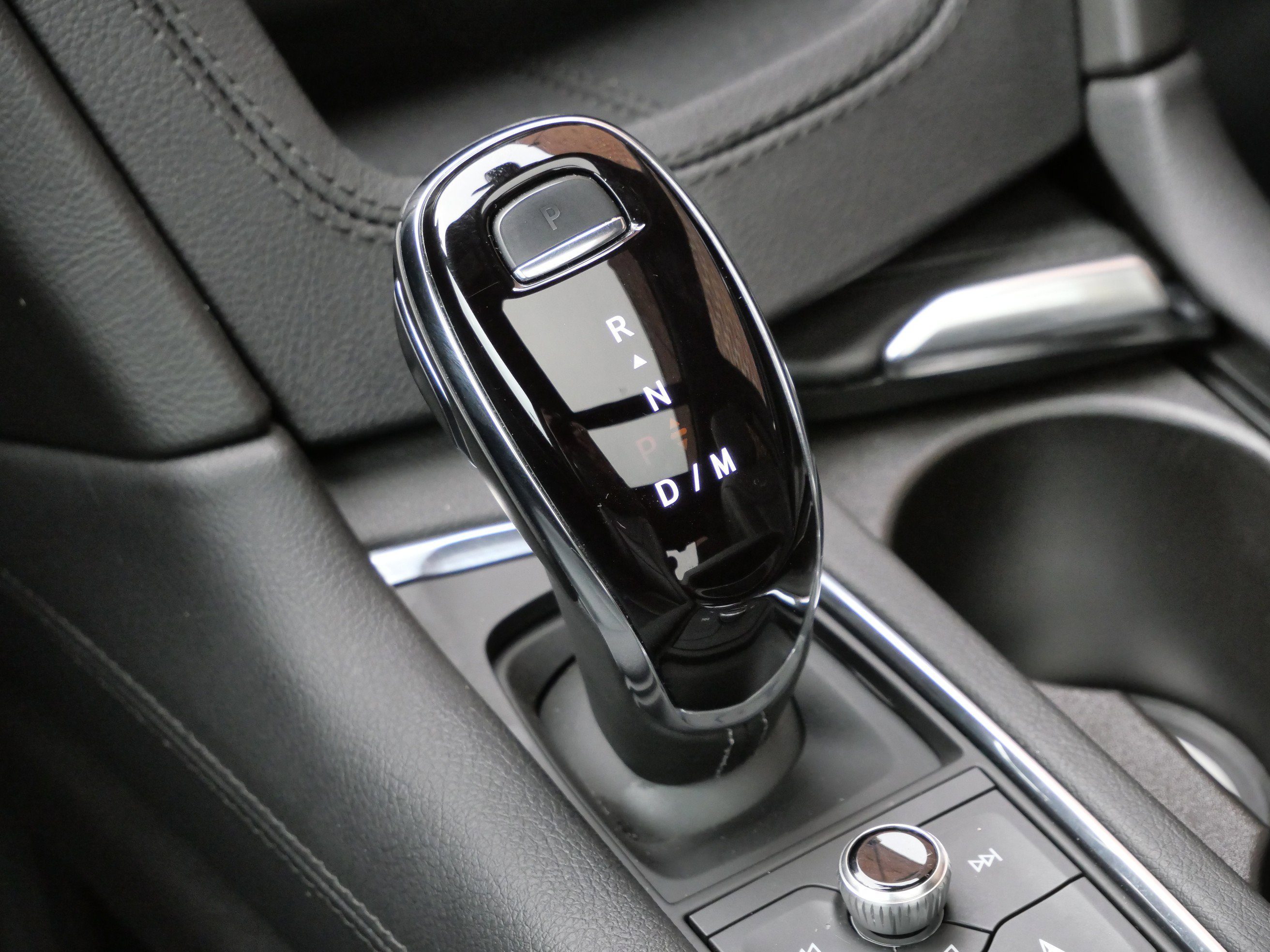 Certified 2024 Cadillac XT6 Premium Luxury w/ Technology Package image 16