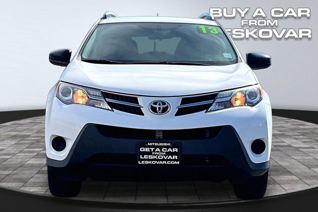 Used 2013 Toyota RAV4 LE AWD/4WD image 2