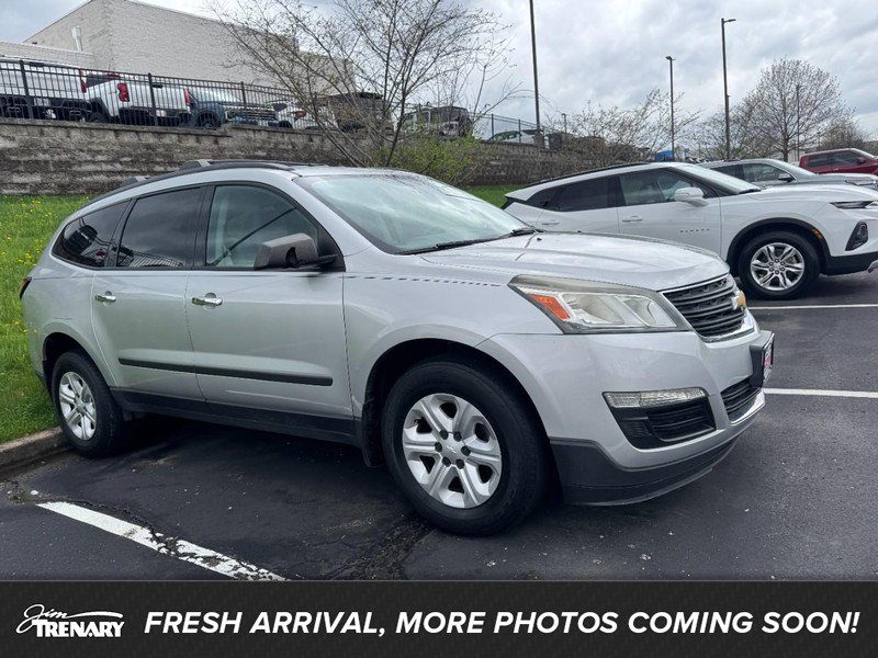 Used 2014 Chevrolet Traverse LS FWD image 1