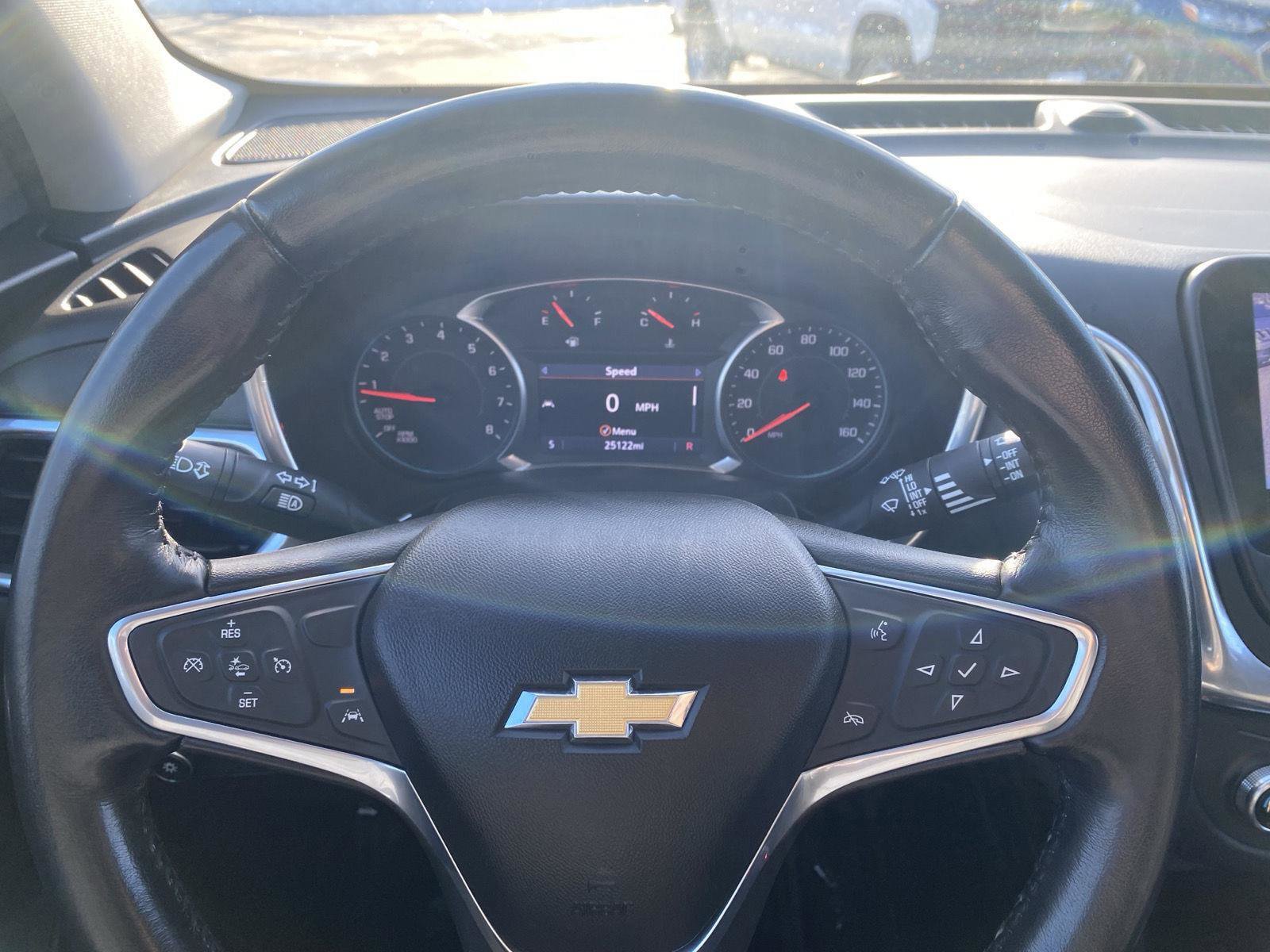 Used 2020 Chevrolet Equinox LT image 25