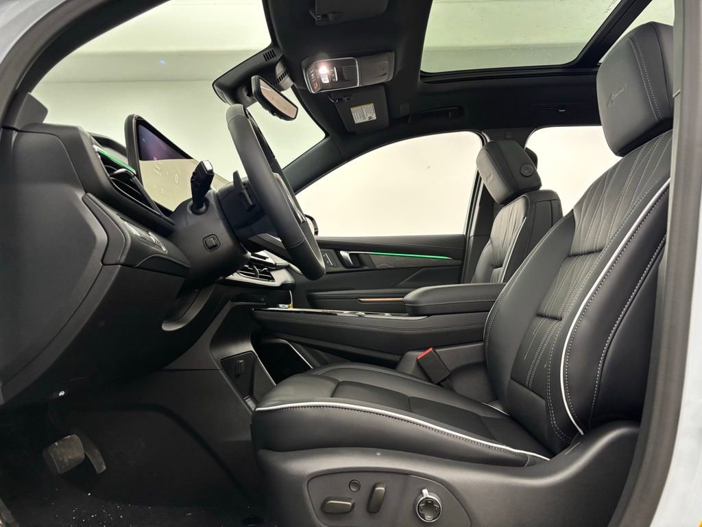 New 2026 Buick Enclave Avenir image 22
