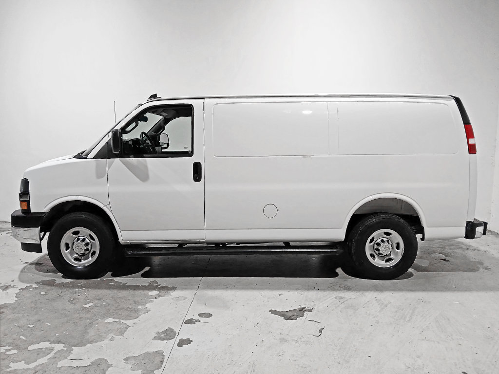 Certified 2025 Chevrolet Express 2500 w/ Driver Convenience Package RWD image 4